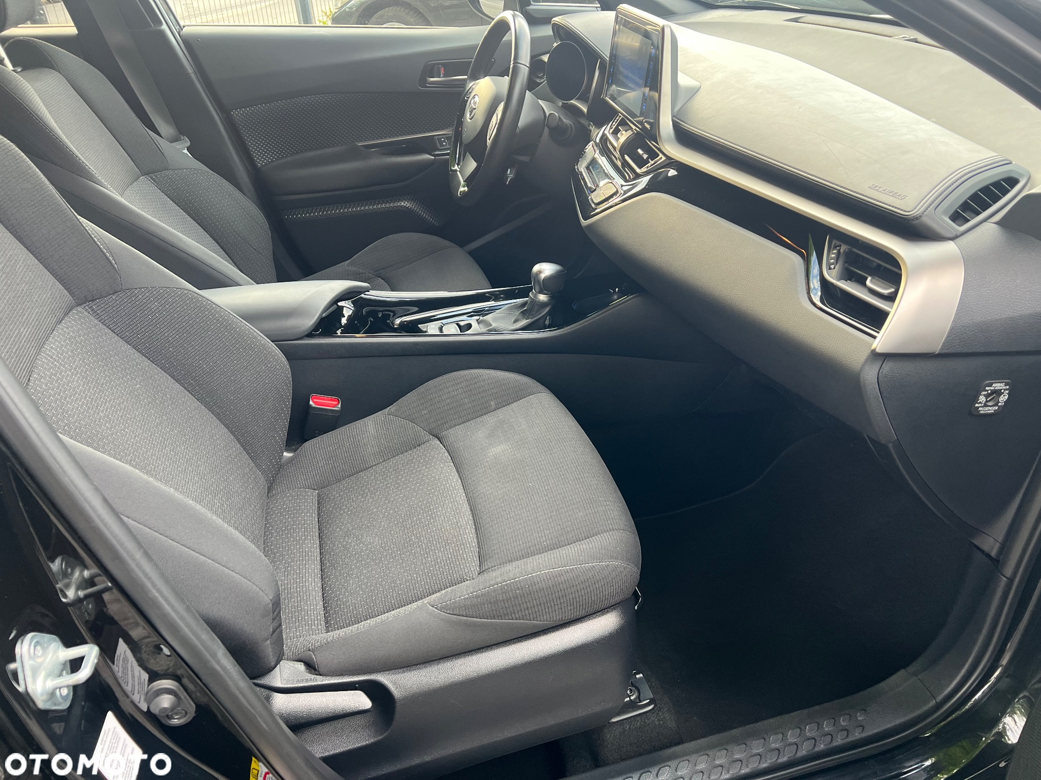 Toyota C-HR 1.8 Hybrid Comfort - 12