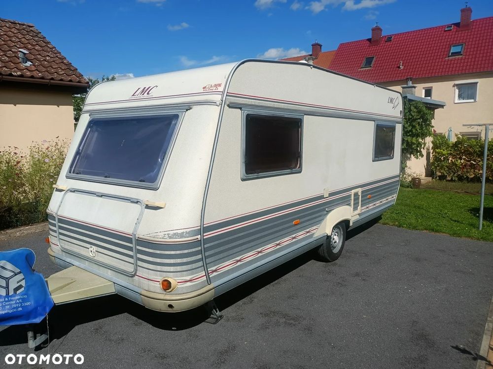 LMC 495 - 1