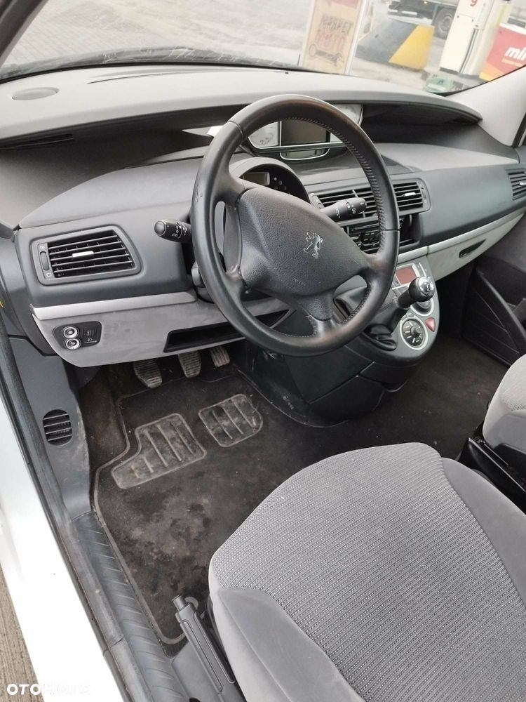 Peugeot 807 2.0 Trendy - 9