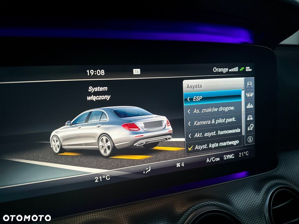 Mercedes-Benz Klasa E 220 d 9G-TRONIC - 26