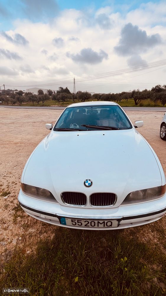 BMW 520 i Touring - 2