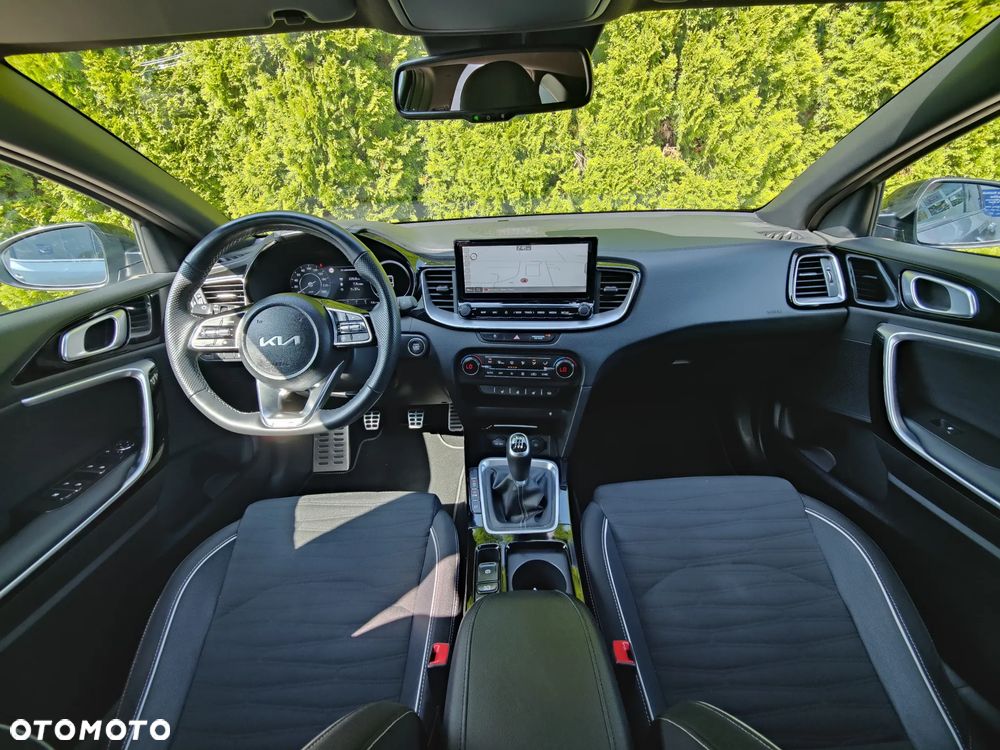 Kia ProCeed - 8