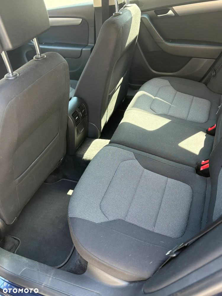 Volkswagen Passat 2.0 TDI BlueMotion Technology Comfortline - 15