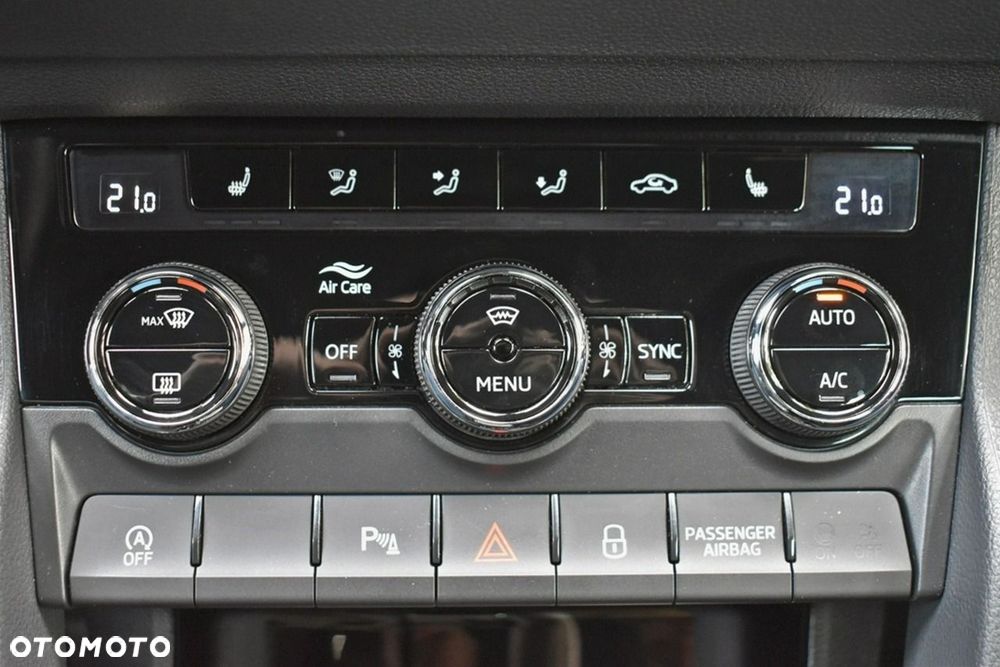 Skoda Karoq 2.0 TSI 4x4 Sportline DSG - 27