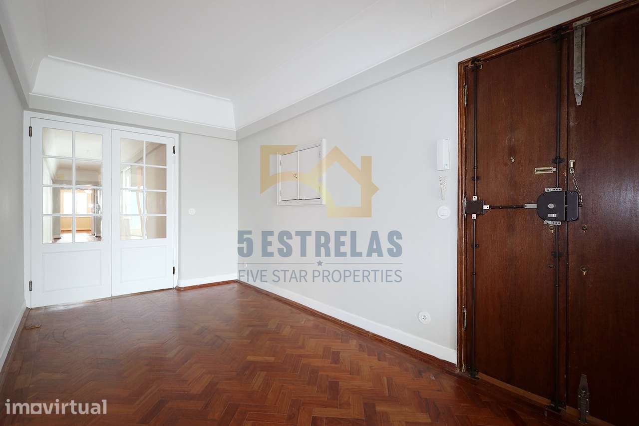 Arrendamento - T5 com 300 m2 - Lisboa - Avenidas Novas - Grande imagem: 4/50