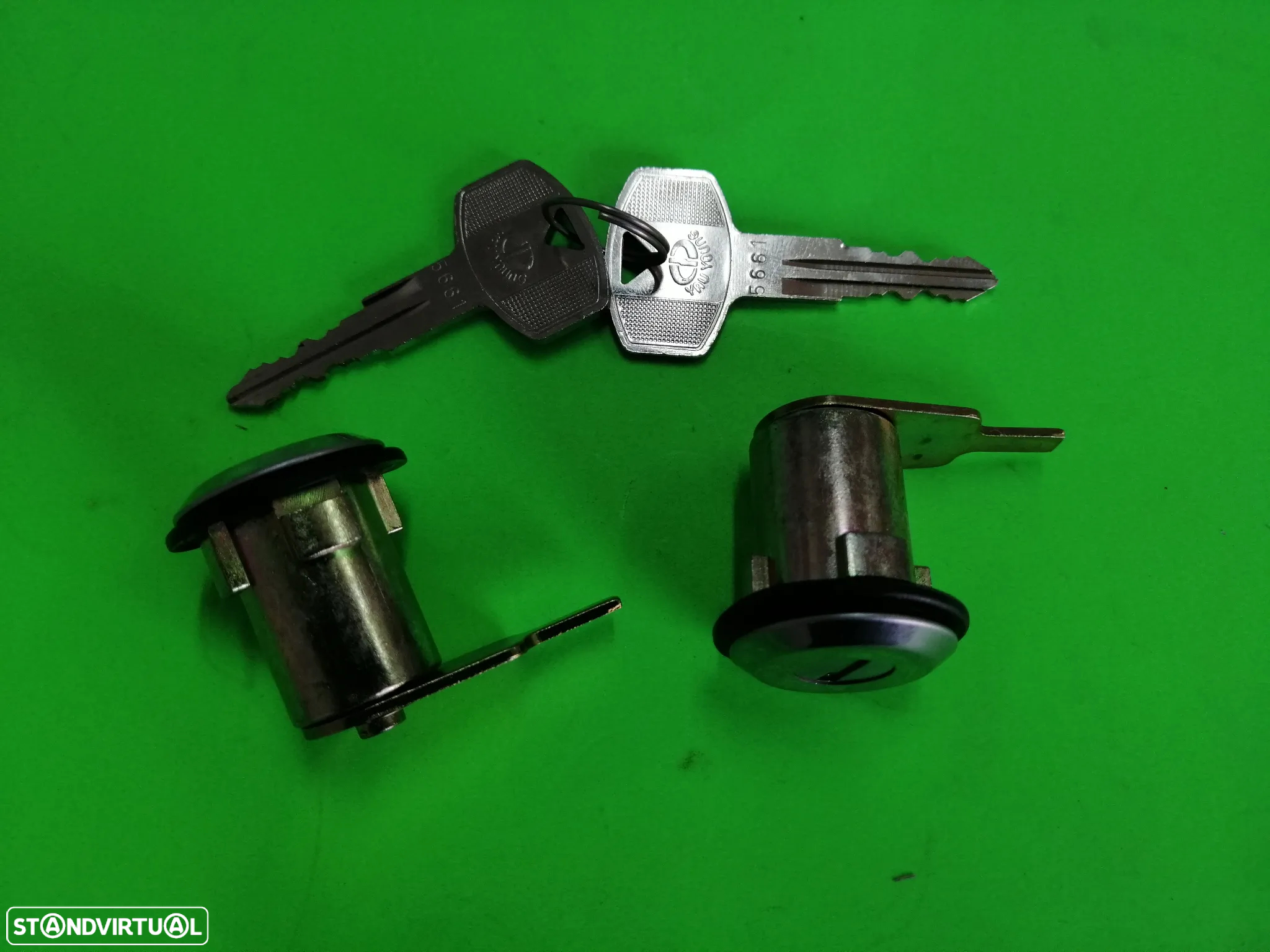 Jogo de canhões das portas Datsun Nissan Pickup 720 - 2