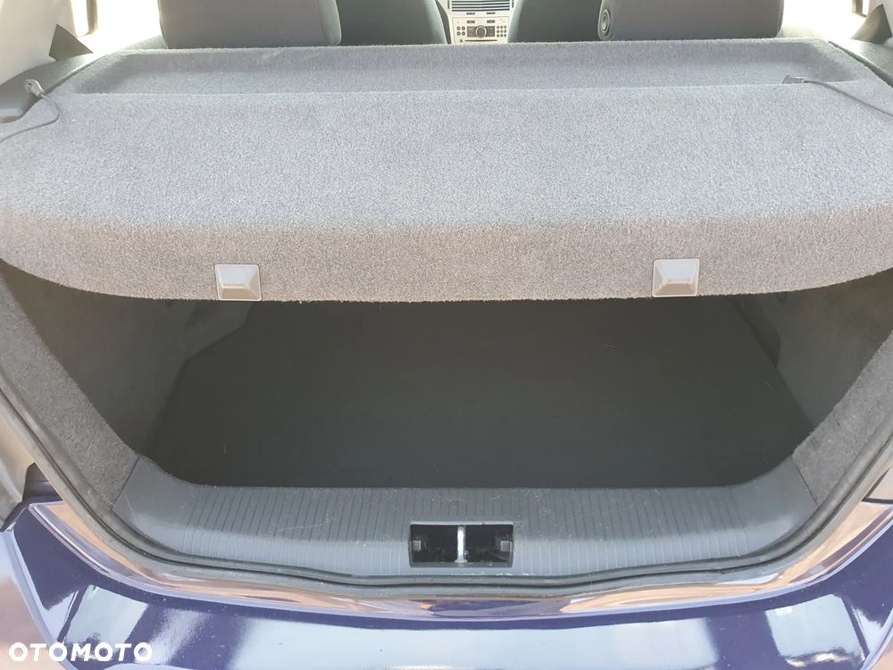 Opel Astra 1.6 Edition - 17