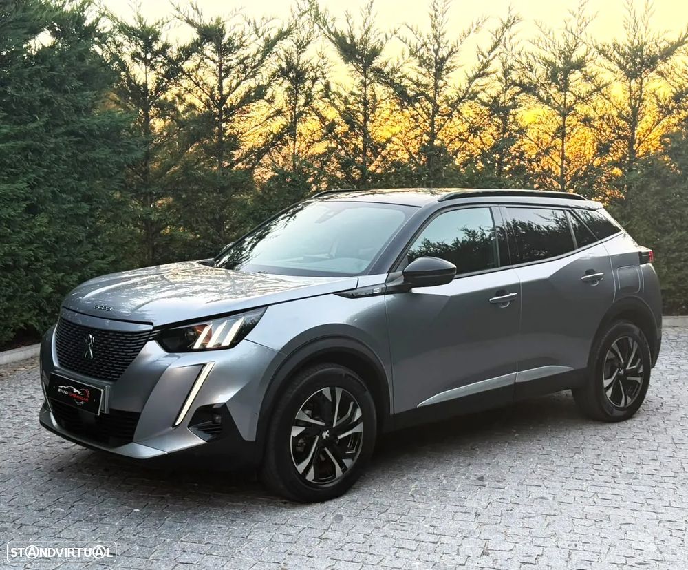 Peugeot E-2008
