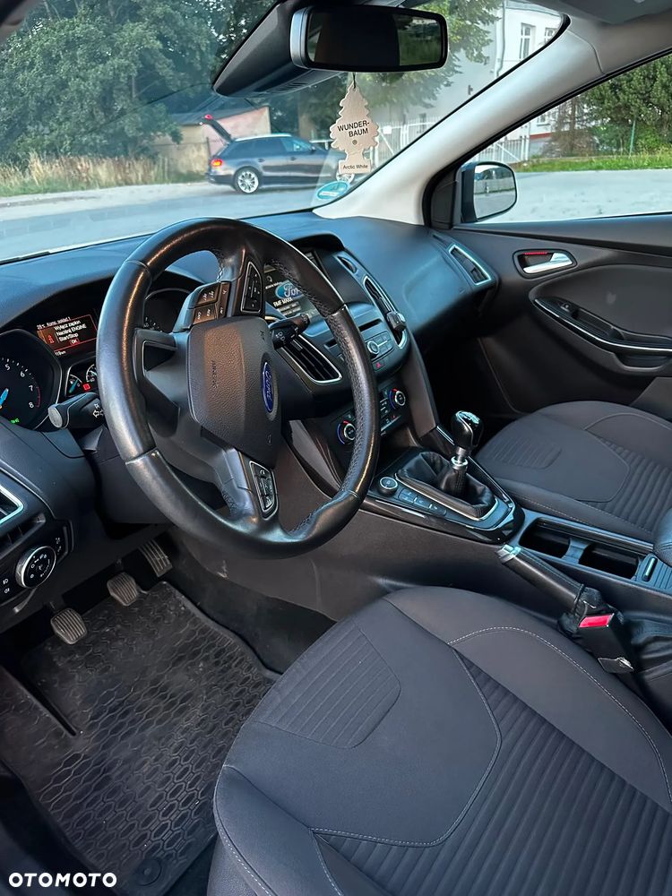 Ford Focus 1.0 EcoBoost Titanium - 6