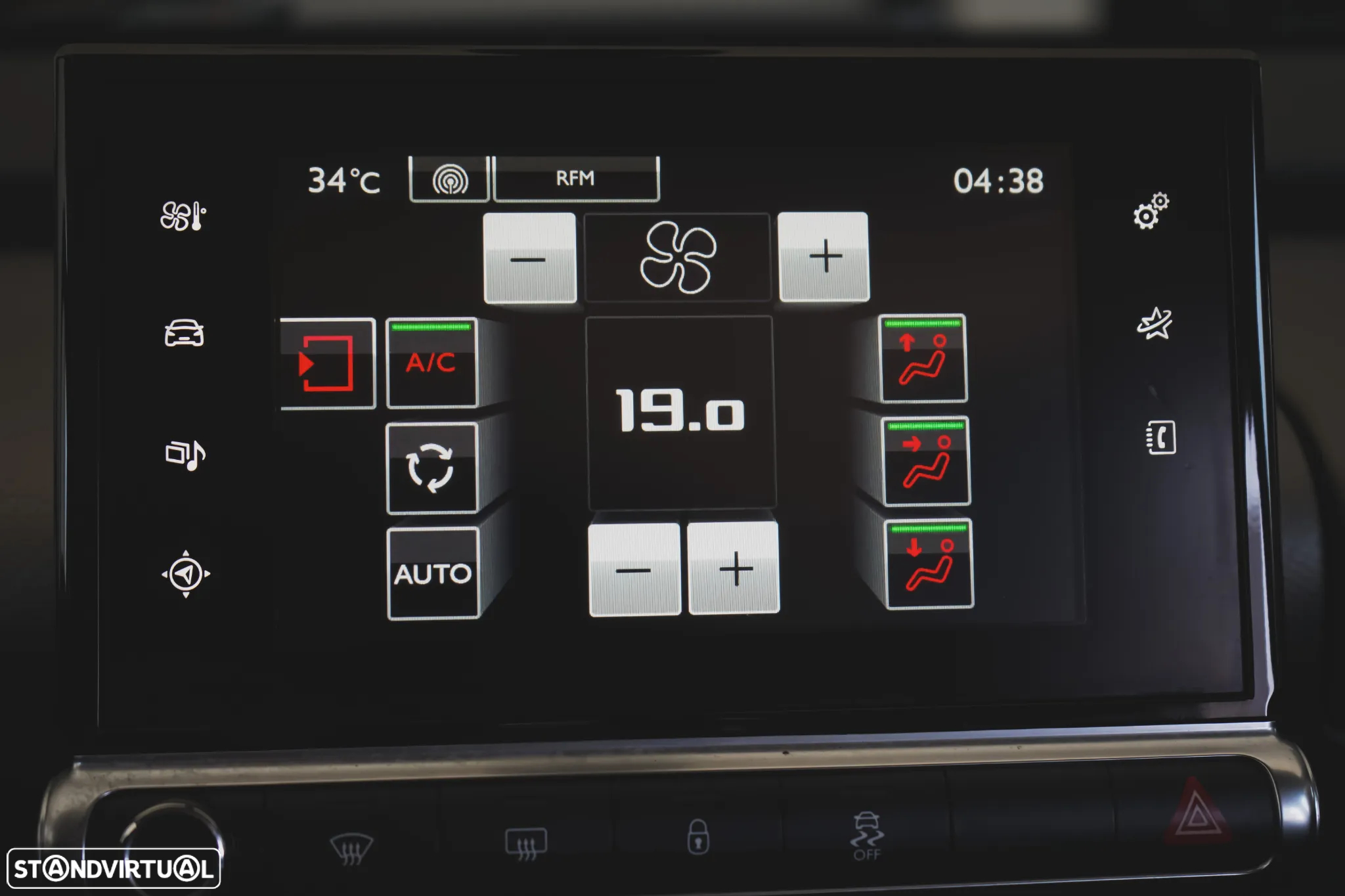 Citroën C4 Cactus 1.6 BlueHDi Shine Ed.Midnight - 17