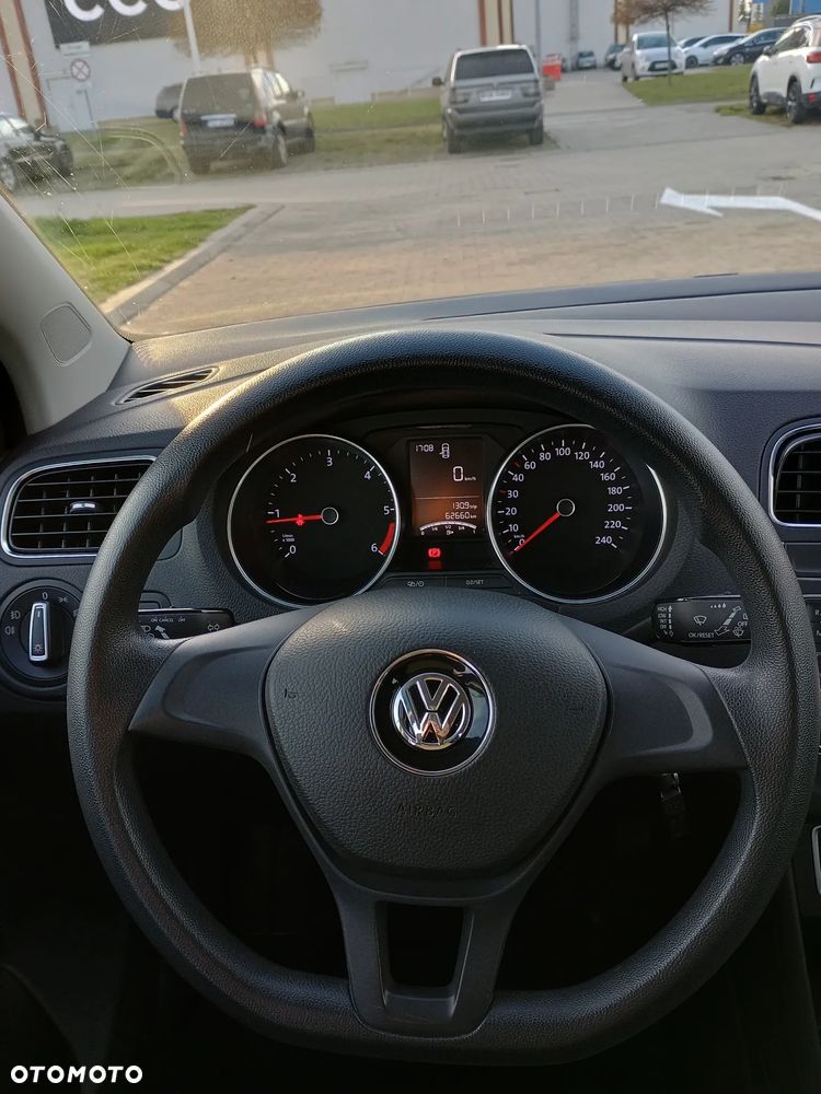 Volkswagen Polo 1.4 TDI (Blue Motion Technology) Comfortline - 10