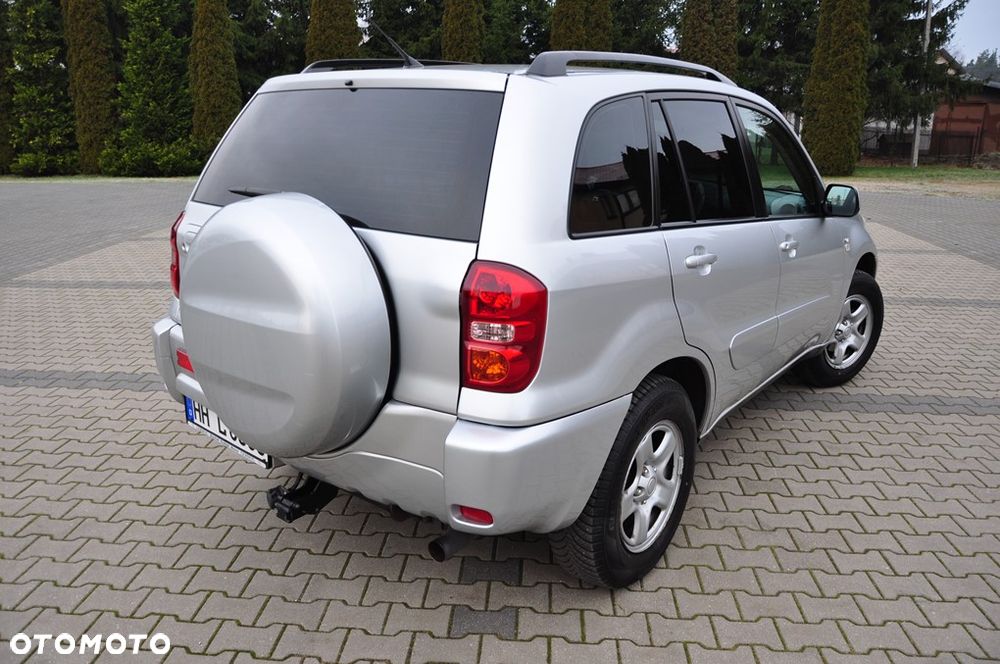 Toyota RAV4 1.8 VVT-i 4x2 - 18