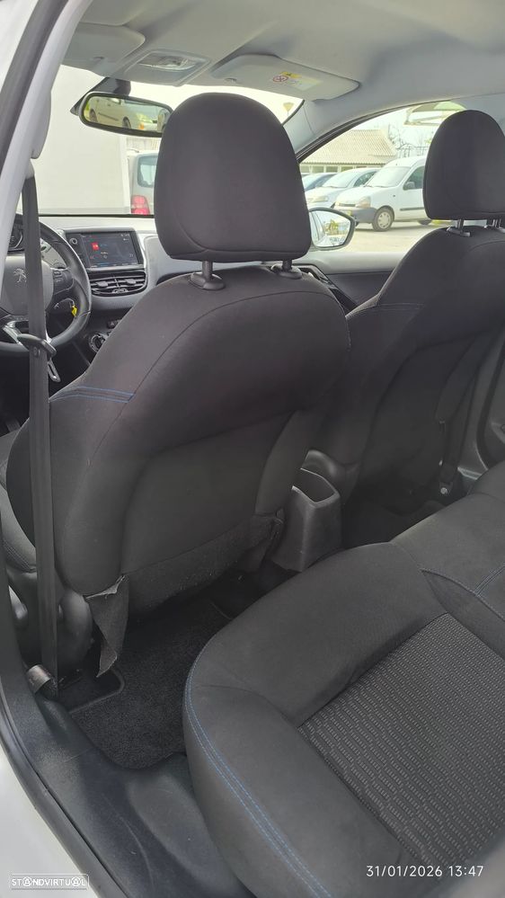 Peugeot 208 1.2 PureTech Style - 38
