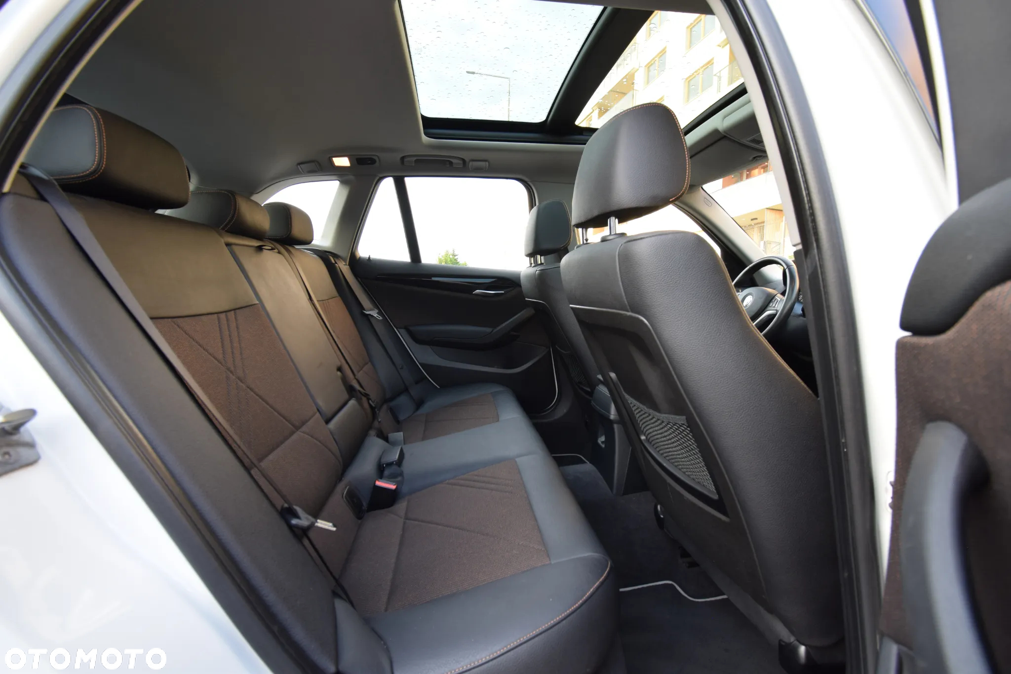BMW X1 sDrive18d xLine - 38