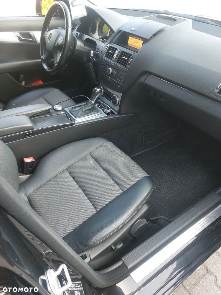 Mercedes-Benz Klasa C 180 T Kompressor Automatik - 10