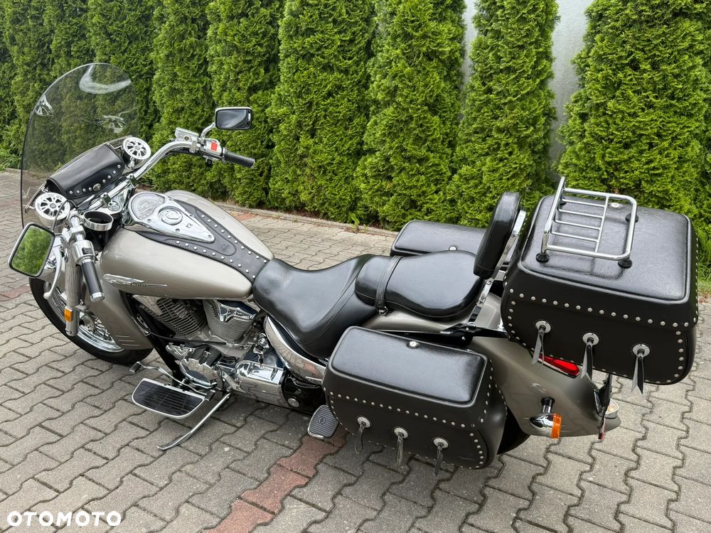 Honda VTX - 22