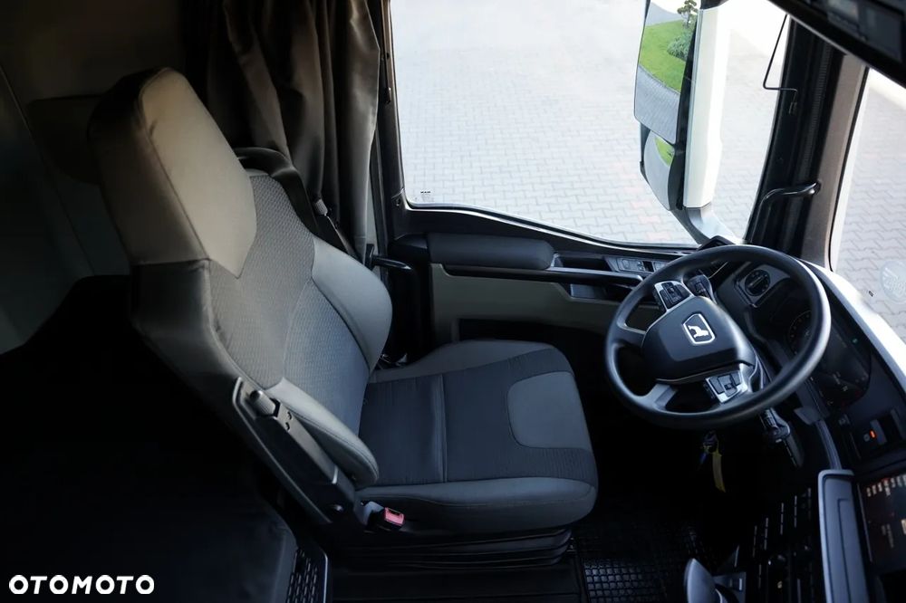 MAN TGX 18.510 / GX / MEGA  / LOW DECK / NAVI RIO - 28