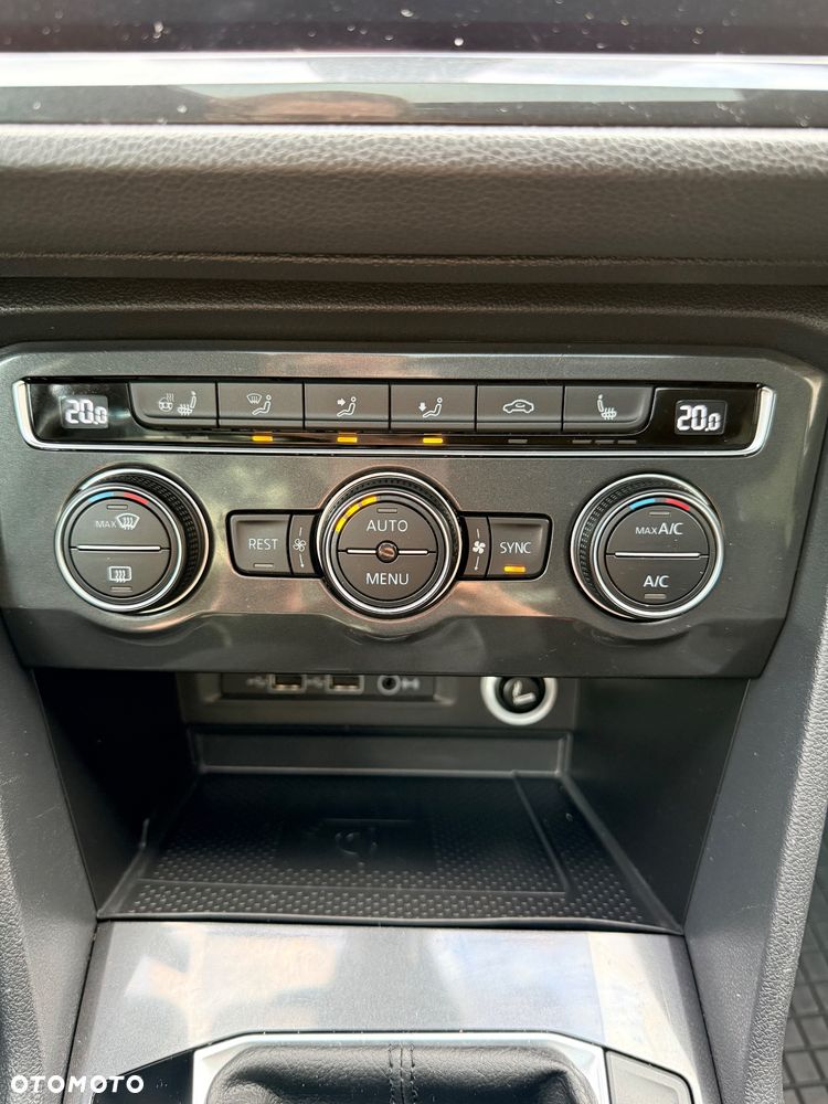 Volkswagen Tiguan 2.0 TDI SCR IQ.DRIVE - 31