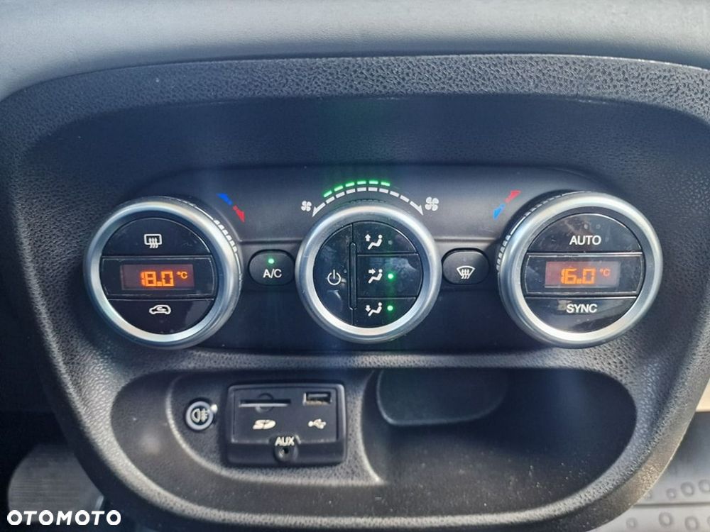 Fiat 500L - 24