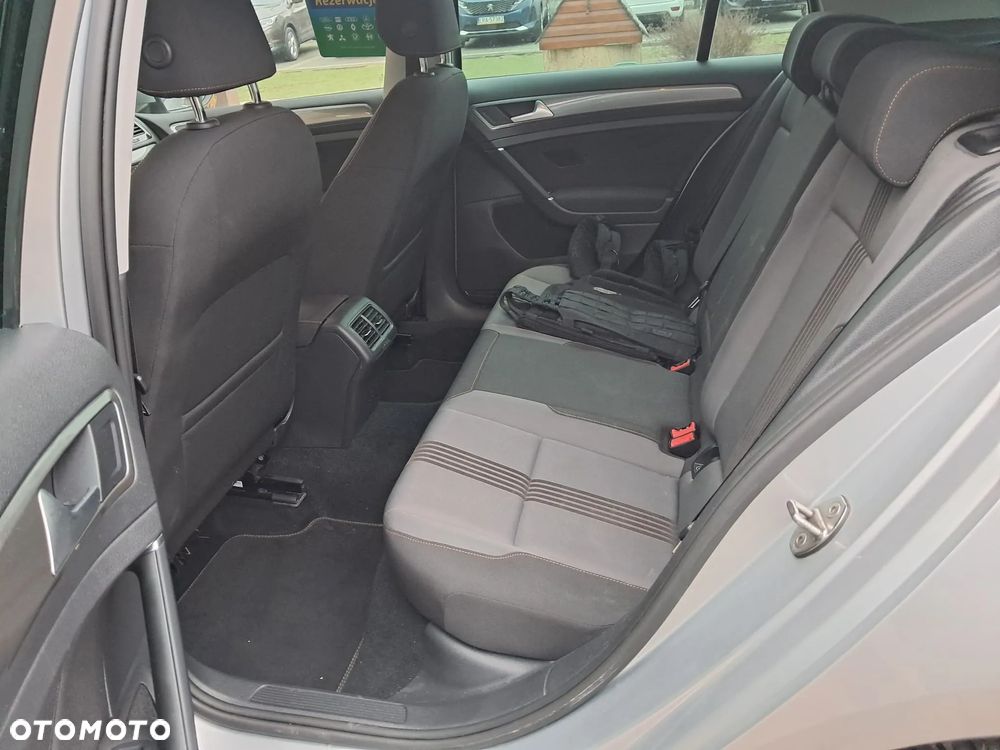 Volkswagen Golf 1.6 TDI BlueMotion Technology Allstar - 12