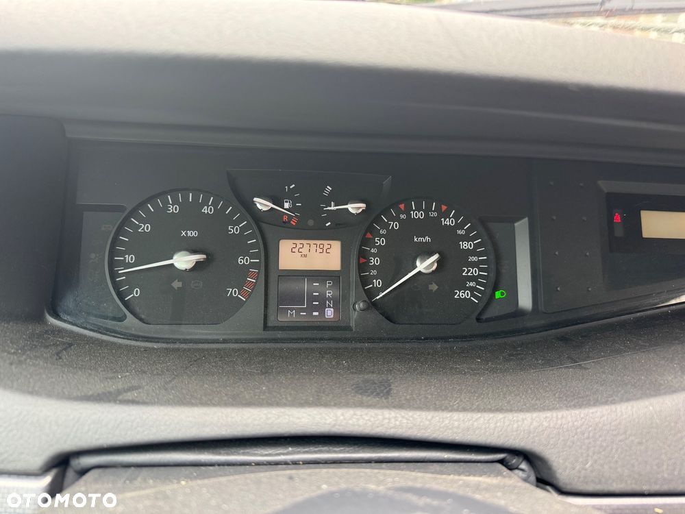 Renault Vel Satis 3.5 V6 Initiale - 5