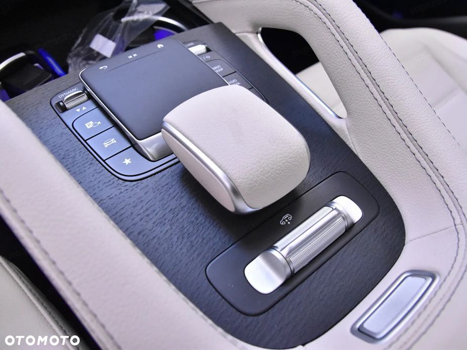 Mercedes-Benz GLE - 10