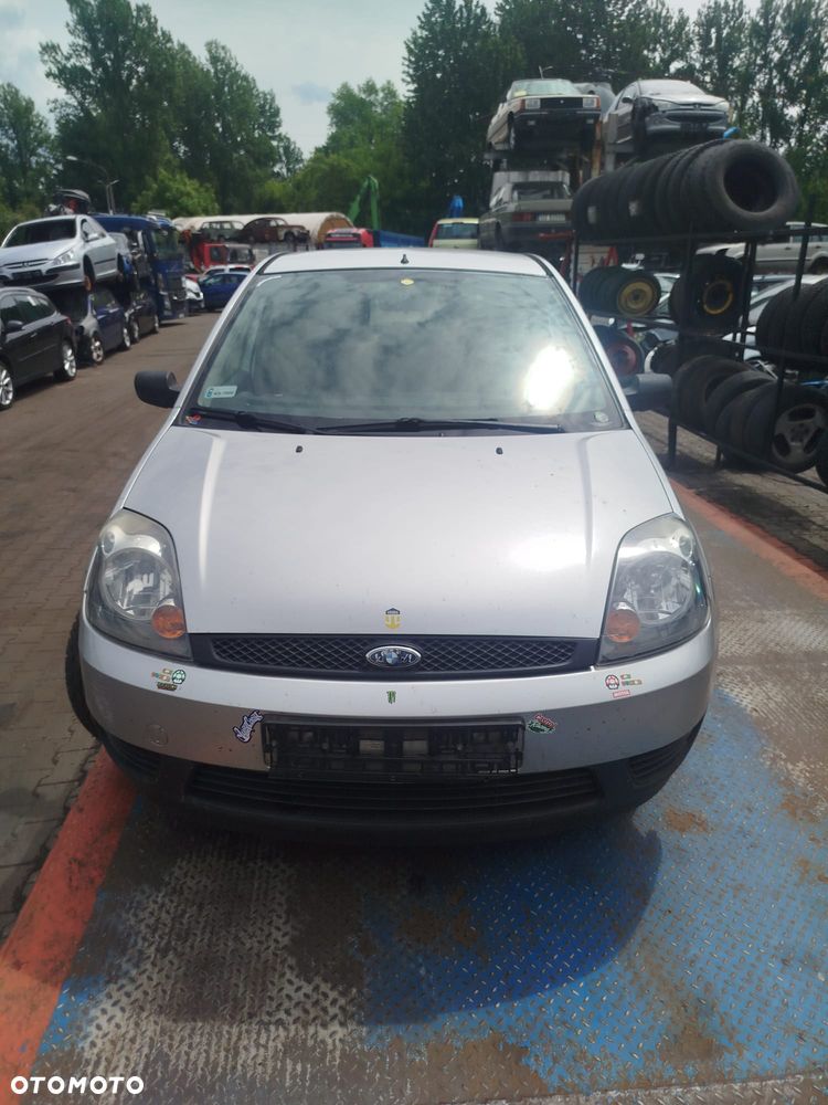 Ford Fusion na części.