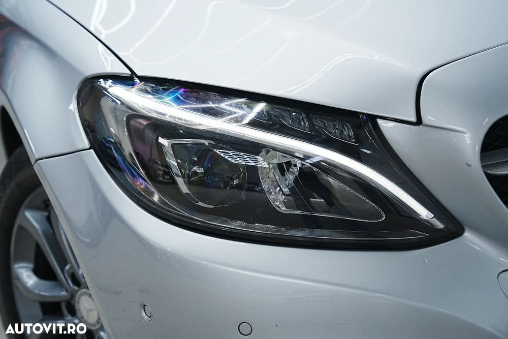 Mercedes-Benz C - 18