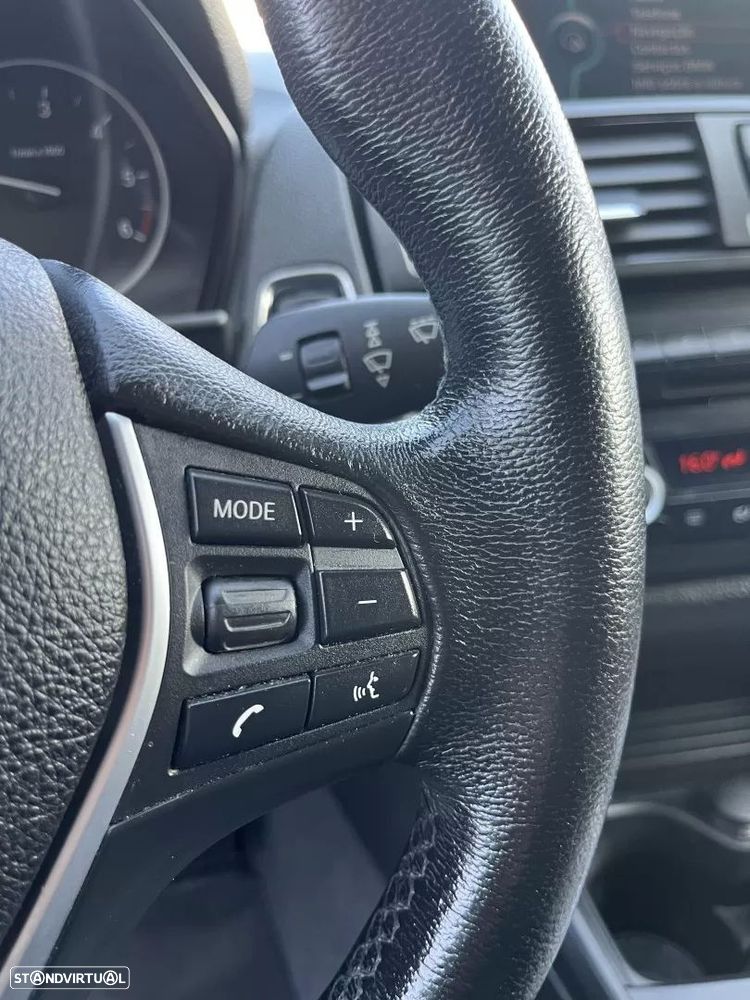 BMW 116 dA Line Sport - 27