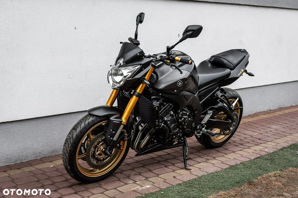 Yamaha FZ - 8
