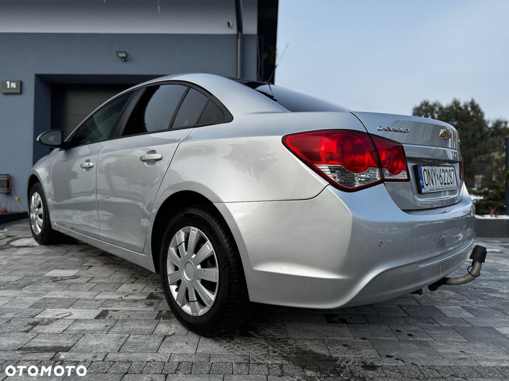 Chevrolet Cruze 1.8 LT - 10