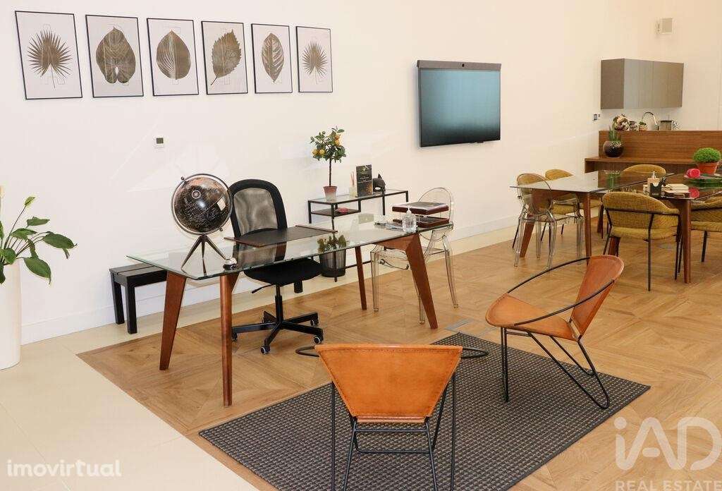 Casa T4 em Santa Marinha E São Pedro Da Afurada de 334,00 m2 - Grande imagem: 3/30