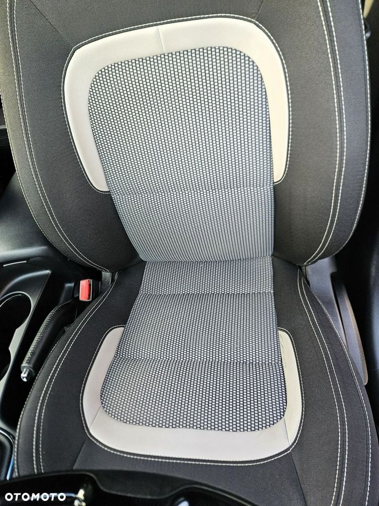 Kia Ceed 1.6 GDI ISG Dream-Team Edition - 21