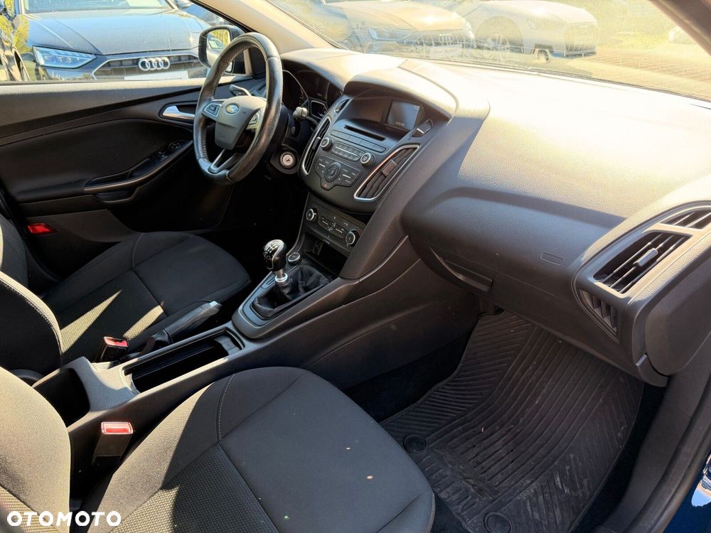 Ford Focus - 13