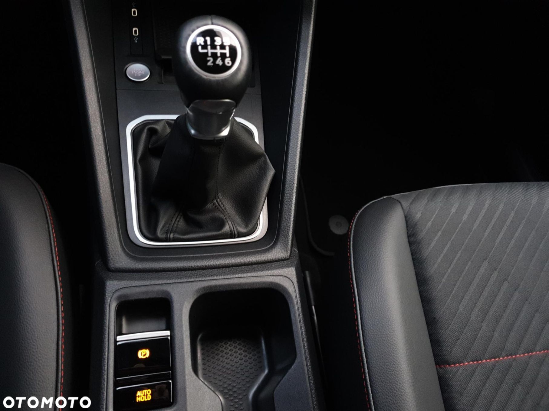 Ford Tourneo Connect Grand 2.0 EcoBlue Sport - 26
