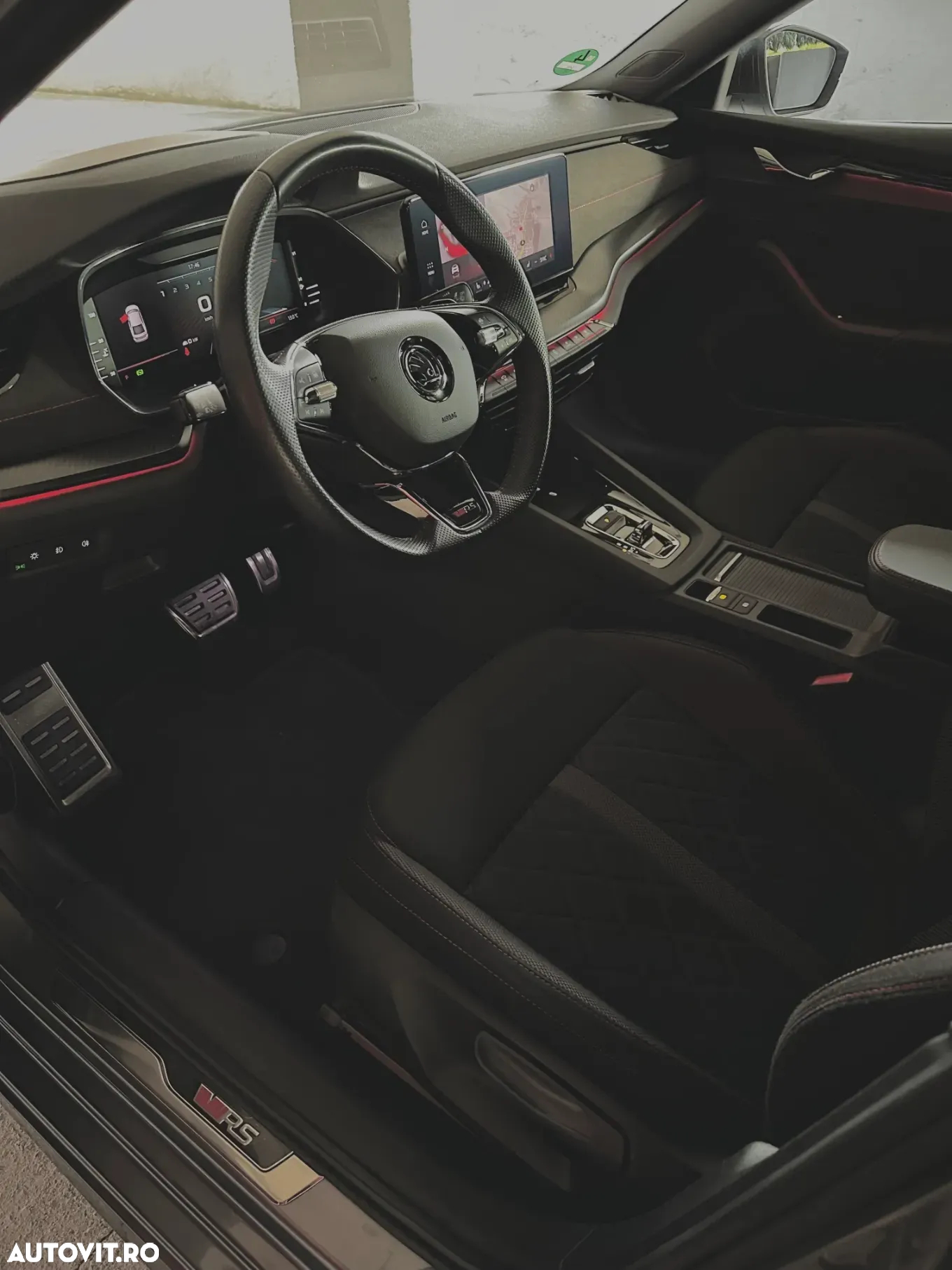 Skoda Octavia 2.0 TSI DSG RS - 11
