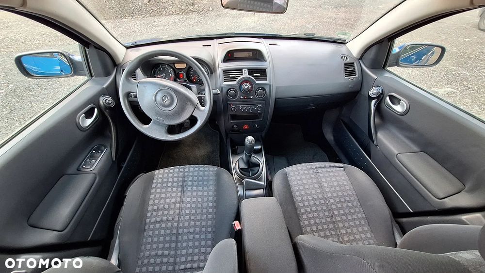 Renault Megane 1.6 Authentique - 28