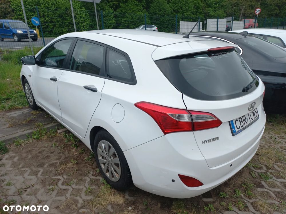 Hyundai i30 1.4 BlueDrive Run - 3