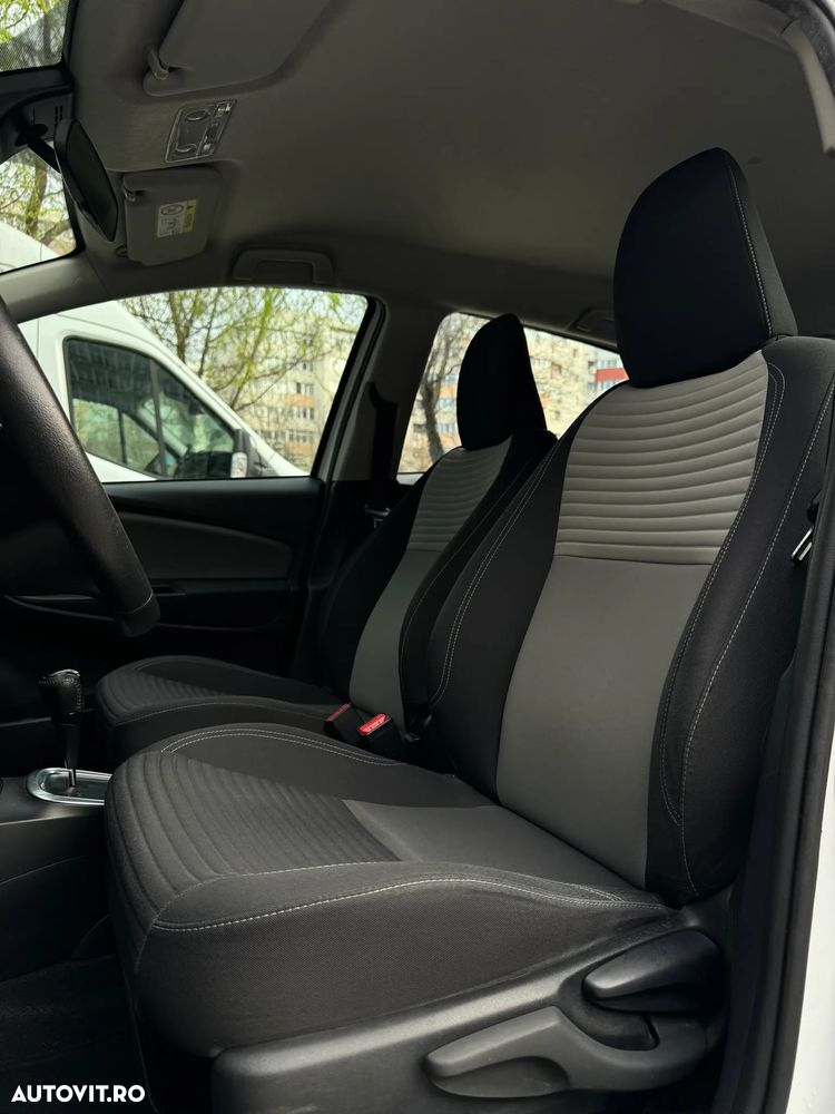 Toyota Yaris 1.5 VVT-i Life - 11