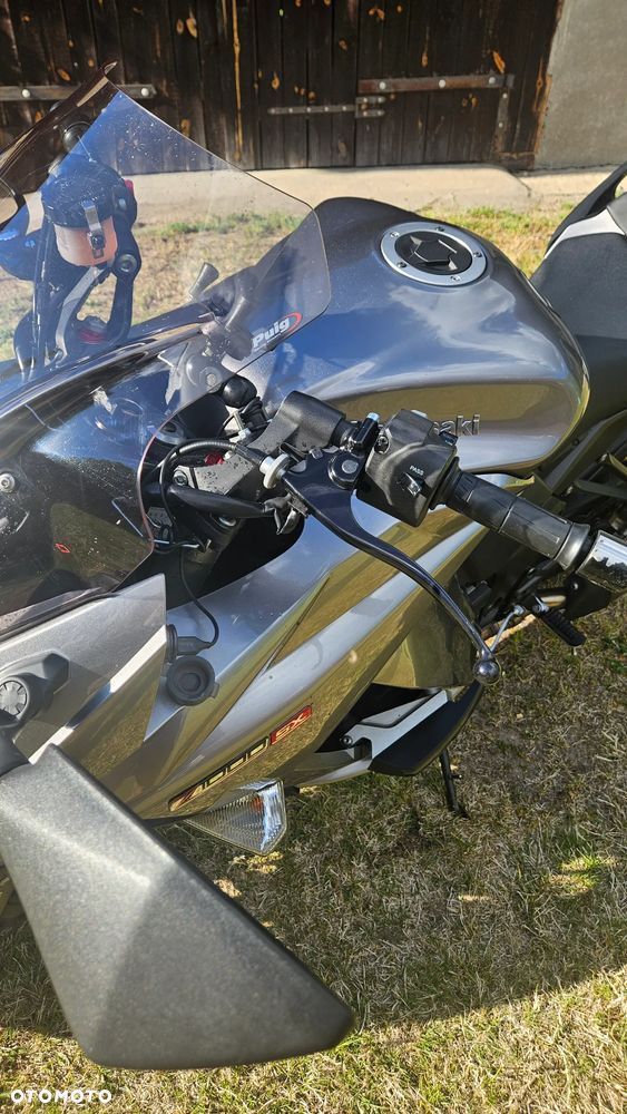 Kawasaki Ninja 1000 SX - 5
