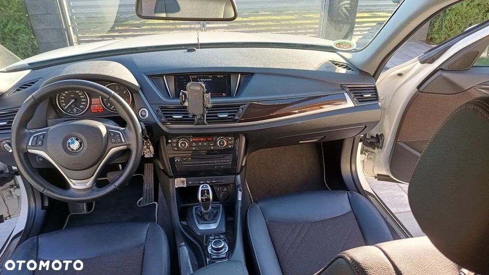 BMW X1 xDrive20d xLine - 9