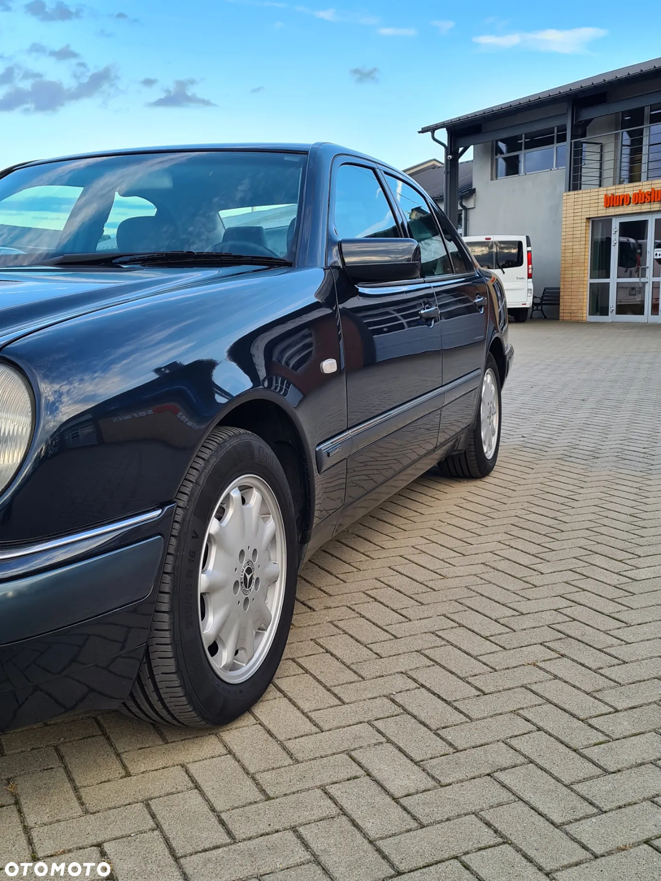 Mercedes-Benz Klasa E 320 4 Matic Elegance - 20