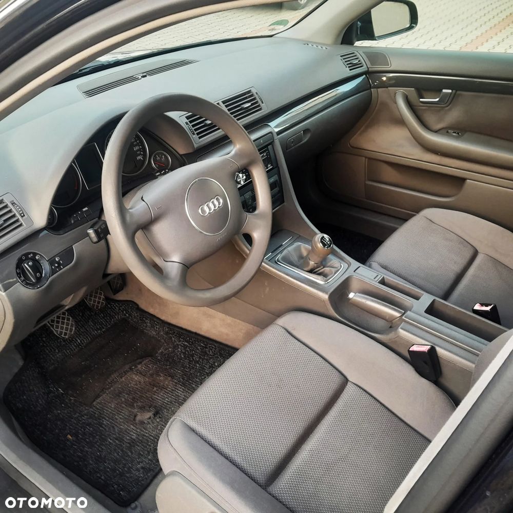 Audi A4 Limousine 2 - 7