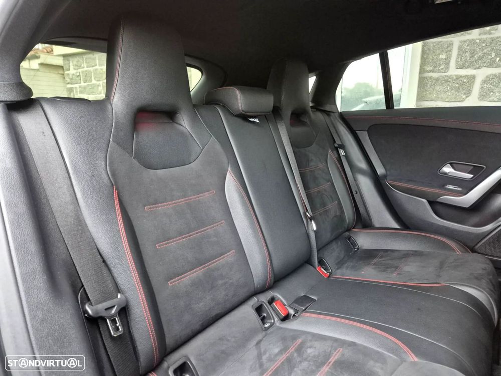 Mercedes-Benz CLA 250 - 11