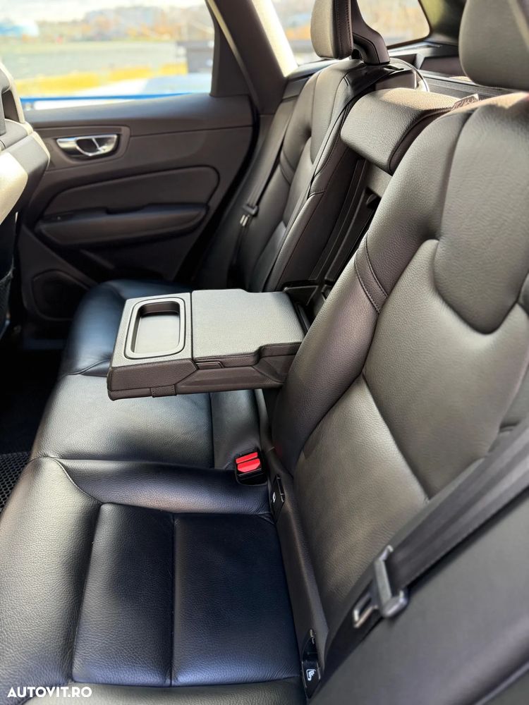 Volvo XC 60 D5 AWD Geartronic Inscription - 21