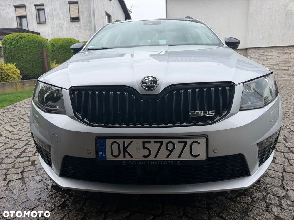 Skoda Octavia 2.0 TDI RS DSG - 6
