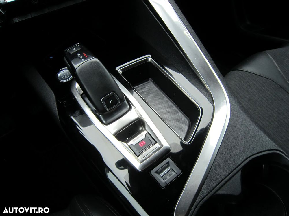 Peugeot 5008 BlueHDI 130 EAT8 GT - 20