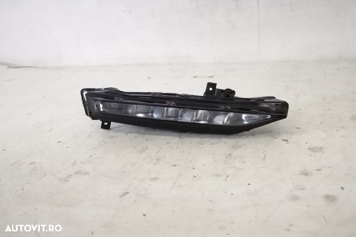 Proiector Lumina de Zi partea Stanga Led Original Avariat Skoda  Super - 3