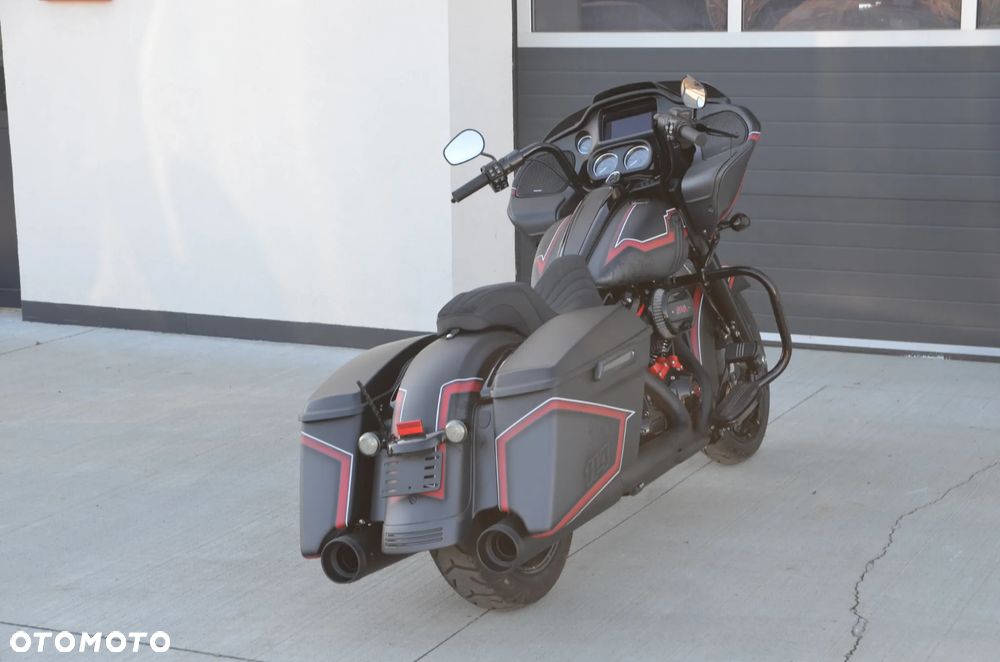 Harley-Davidson Touring Road Glide - 30