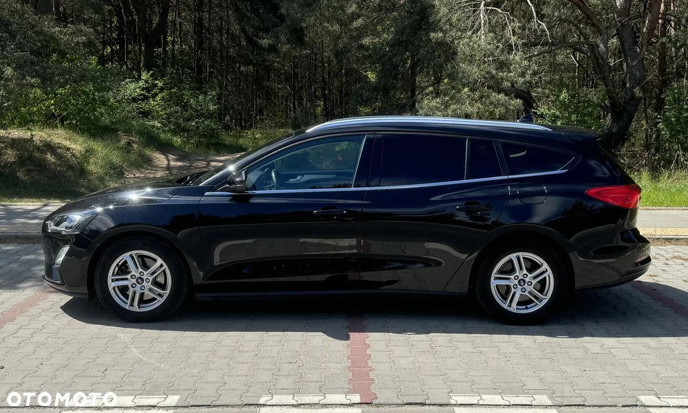 Ford Focus 1.0 EcoBoost Hybrid TITANIUM DESIGN - 8